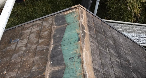 風で飛ばされてしまった屋根板金