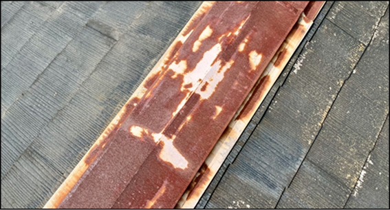 屋根板金の腐食・破損